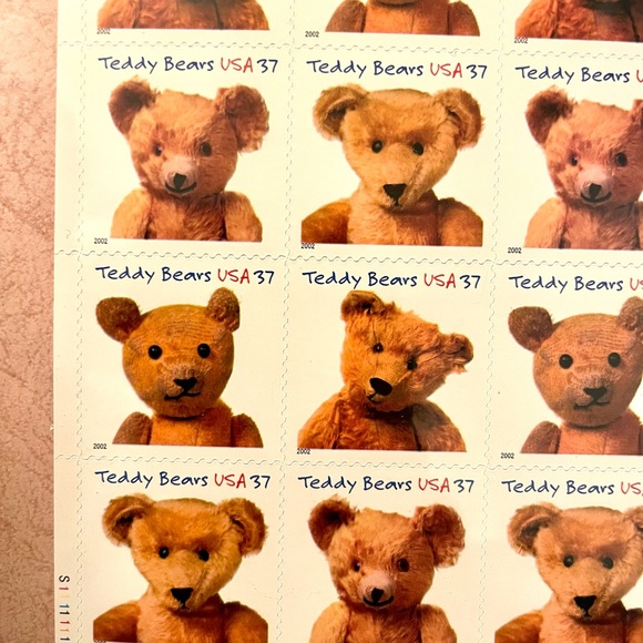 Sheet of Gund Bear USPS Postage Stamps - Picture 6 of 9